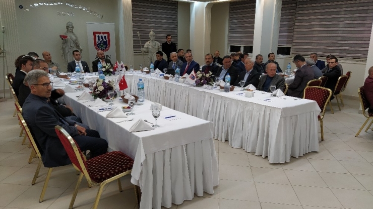 Ayto “Gündem Ekonomi Karpuzlu” Dedi