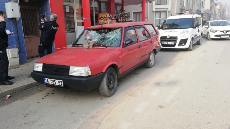 Babasının Arabasını Parçaladı