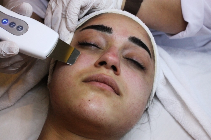 Uzmanından Kış Aylarında Cilt Bakımı Uyarısı