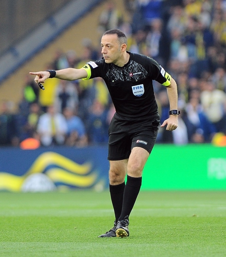 Fenerbahçe-beşiktaş Derbisi Cüneyt Çakır’ın