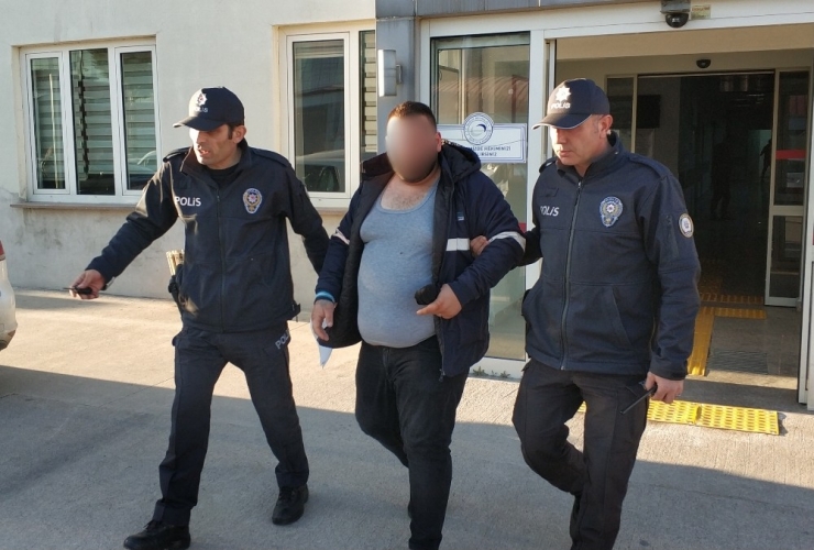 Tartıştığı Babasını Bıçakladı