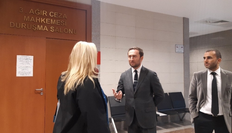 Koç Üniversitesi Rektörü Kızının Dolandırılması Davasında İfade Verdi