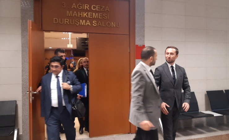 Koç Üniversitesi Rektörü Kızının Dolandırılması Davasında İfade Verdi