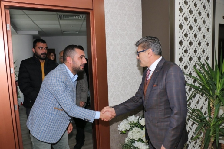 Taraftarlardan Emniyet Müdürü Dağdelen’e Hayırlı Olsun Ziyareti