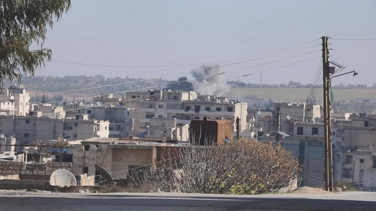 Rejim Güçleri Ve Rus Uçakları İdlib’i Vurdu: 2 Ölü, 5 Yaralı