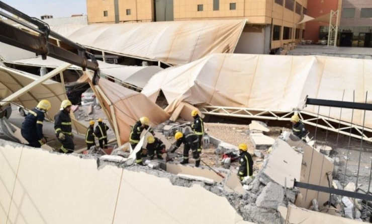 Suudi Arabistan’da Üniversitenin Duvarı Çöktü: 2 Ölü, 13 Yaralı