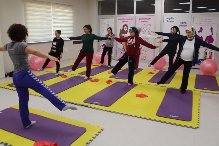 2019 Yılında 7 Bin 160 Anne Adayına Gebe Okullarında Eğitim Verildi