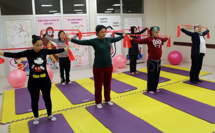 2019 Yılında 7 Bin 160 Anne Adayına Gebe Okullarında Eğitim Verildi