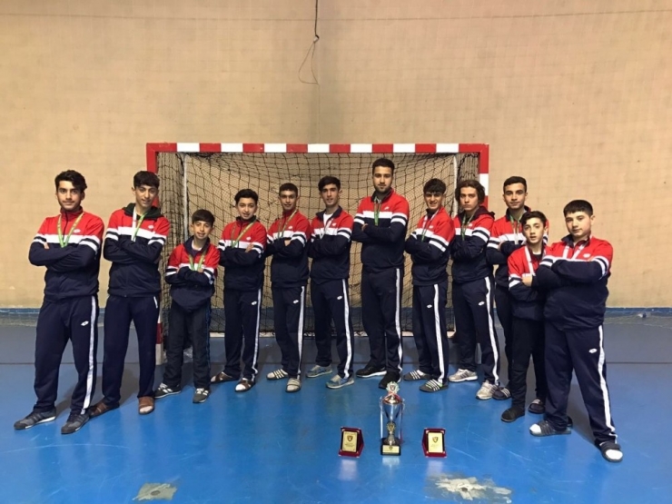 Diyarbakır Peyasspor Hokeyde Üçüncü Oldu