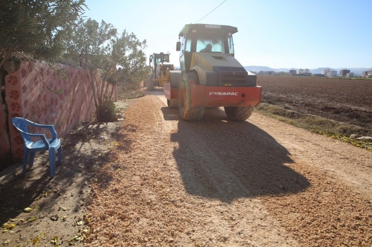 Kırsalda Stabilize Yol Çalışması Devam Ediyor