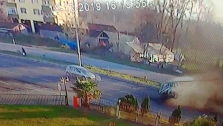 Samsun’da 2 Öğrencinin Öldüğü Kaza Güvenlik Kamerasına Yansıdı