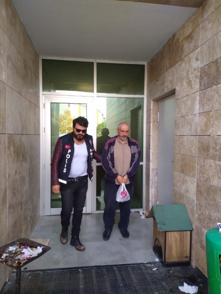 Antalya’da 4 İş Yerinden Telefon Çalan Zanlı Tutuklandı