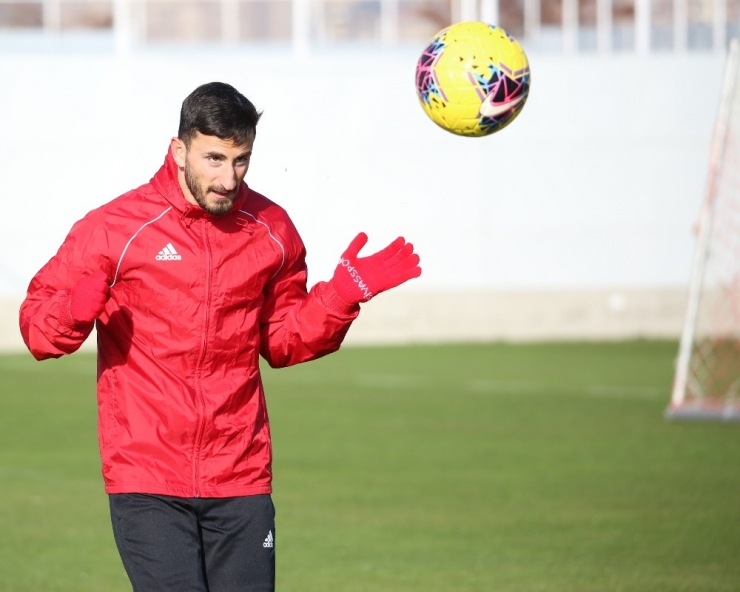 Erdoğan Yeşilyurt: “Gençlerbirliği Maçını Kazanmak İstiyoruz”