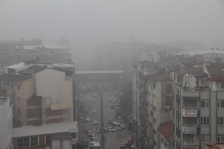 Elazığ’da 3 Gündür Devam Eden Yoğun Sis Hava Ulaşımını Da Etkiliyor