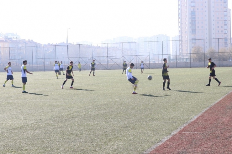 Futbolun Kalbi Okul Sporlarında Atıyor