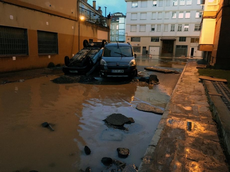 İspanya Ve Portekiz Sele Teslim: 4 Ölü