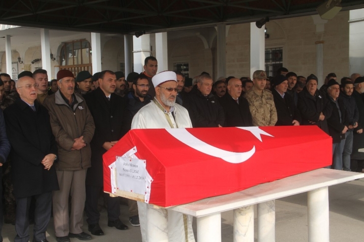 Hayatını Kaybeden Polis Memuru, Memleketi Elazığ’da Son Yolculuğuna Uğurlandı