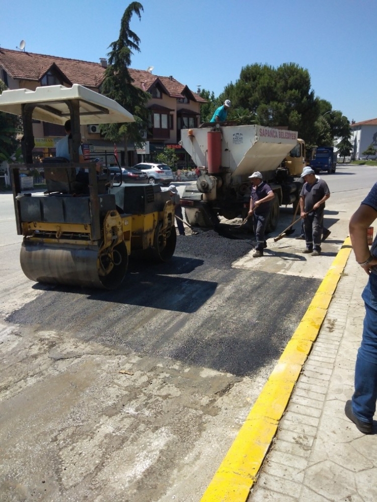 Sapanca’da 170 Ton Asfalt Yama Çalışması