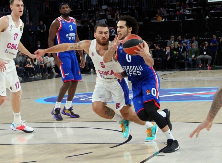 Thy Euroleague: Anadolu Efes: 80 - Cska Moskova: 81