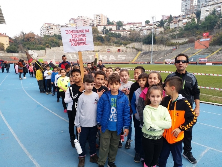 Fener İlkokulu’ndan "Sağlık İçin Yürüyorum" Etkinliği