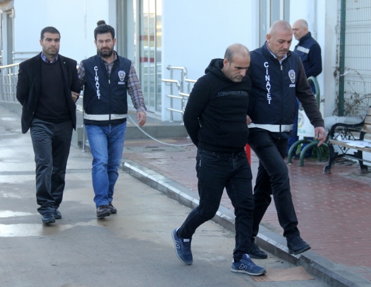 Silahlı Satırlı Kavgaya Karışan Muhtar Ve Kardeşi Tutuklandı