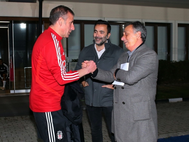 Ahmet Nur Çebi’den Takıma Moral Ziyareti