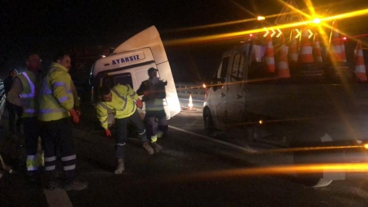 Bursa’da Tır Kazası: 2 Yaralı