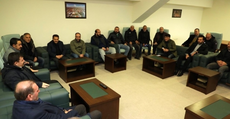 Vali Ali Arslantaş: “Bu Takım Şampiyonluğu Hak Ediyor”