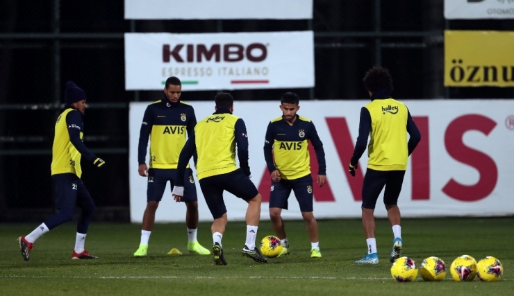 Fenerbahçe Derbiye Hazır