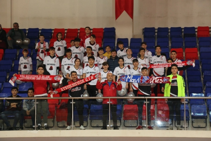 Amatör Takımların Sosyal Sorumluluk Paslaşması