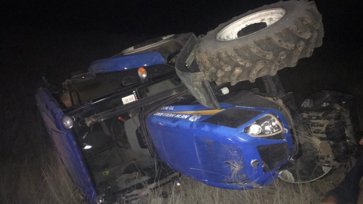 Traktör Altında Kalan Sürücü Hayatını Kaybetti