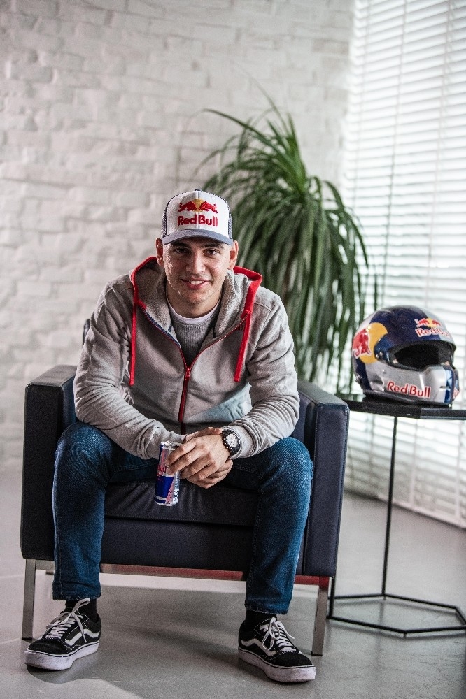 Başarılı Pilot Ayhancan Güven’e Yeni Sponsor