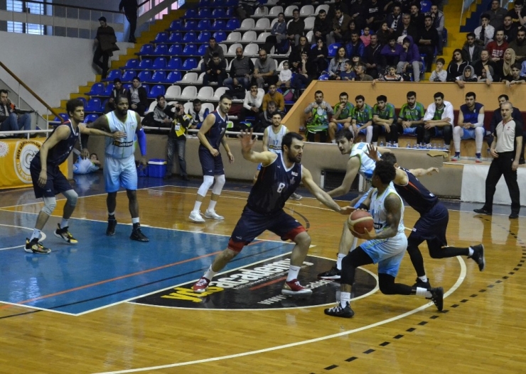 Türkiye Basketbol Ligi: Balıkesir Büyükşehir Belediyespor: 84 - Düzce Belediyespor: 79