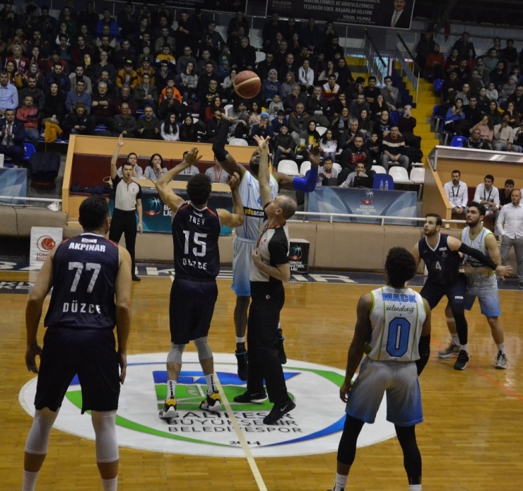 Türkiye Basketbol Ligi: Balıkesir Büyükşehir Belediyespor: 84 - Düzce Belediyespor: 79
