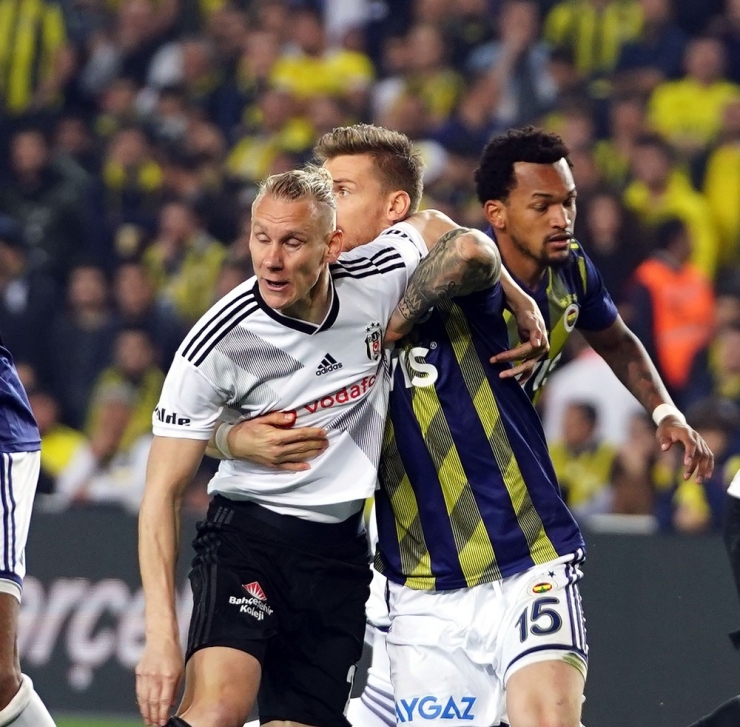 Süper Lig: Fenerbahçe: 3 - Beşiktaş: 1 (Maç Sonucu)