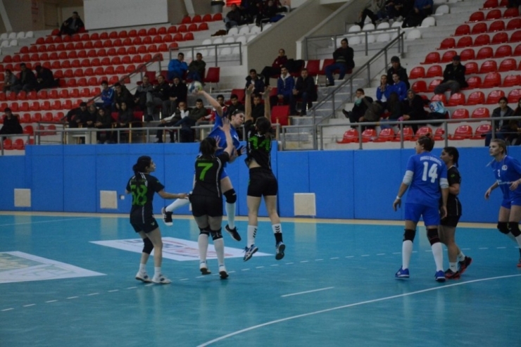 Anadolu Üniversitesi İlk Devreyi Lider Tamamladı