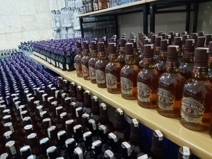 Jandarma Kom’dan Kaçak Alkol Operasyonu: 6 Gözaltı