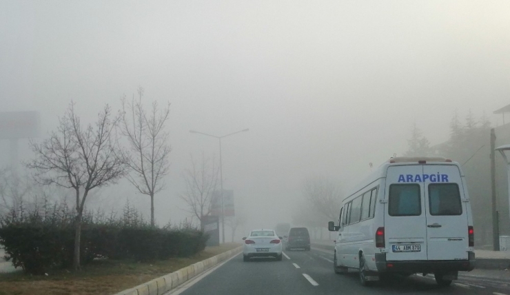 Elazığ’da 6 Gündür Yoğun Sis Etkisini Sürdürüyor