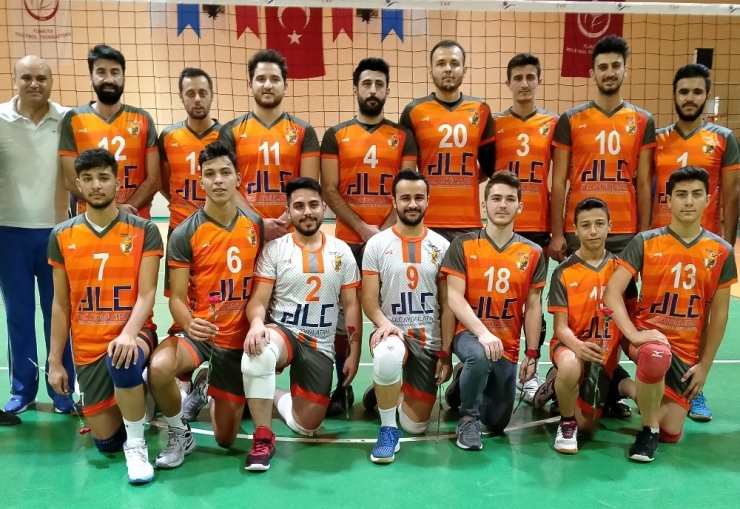 Erzin Yeşilkent Spor İlk Yarıyı Lider Bitirdi