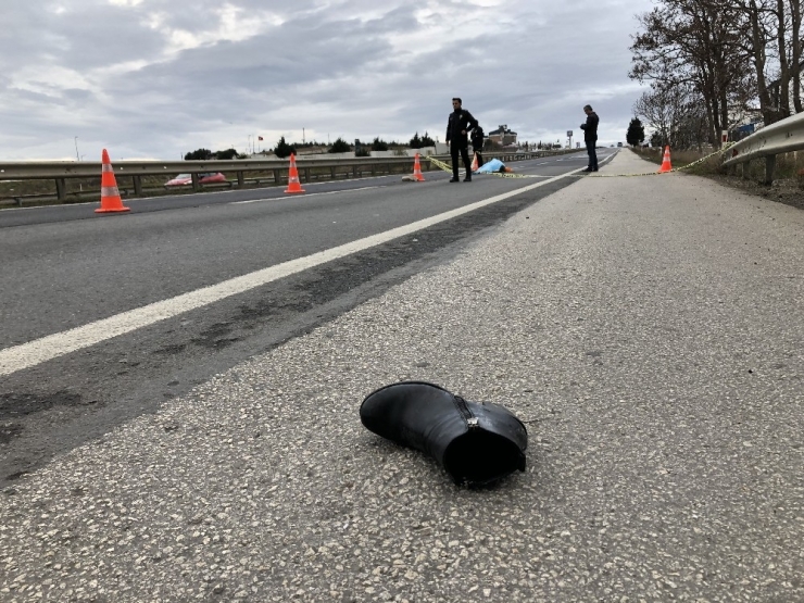 Üst Geçit Yerine Yolu Kullanarak Karşıya Geçmeye Çalışınca Feci Şekilde Can Verdi