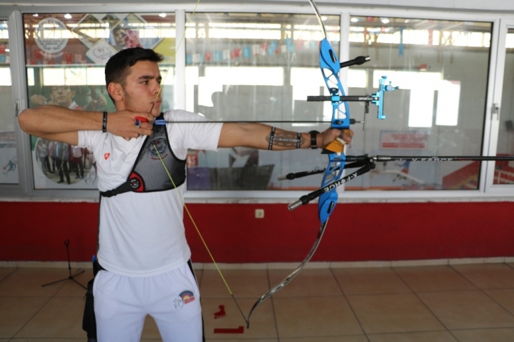 Kahramanmaraşlı Yusuf Okçulukta Türkiye Üçüncüsü Oldu