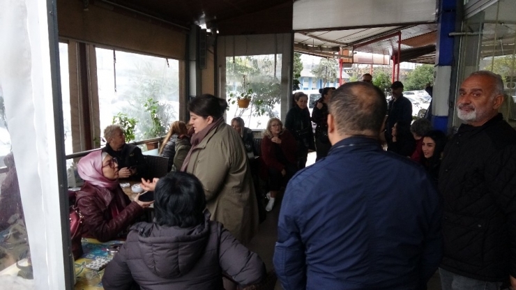 Kartal’da Özel Okulda Velilerden Eylem