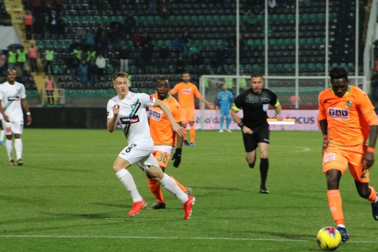 Süper Lig: Denizlispor: 1 - Alanyaspor: 5 (Maç Sonucu)