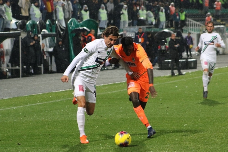 Süper Lig: Denizlispor: 1 - Alanyaspor: 5 (Maç Sonucu)