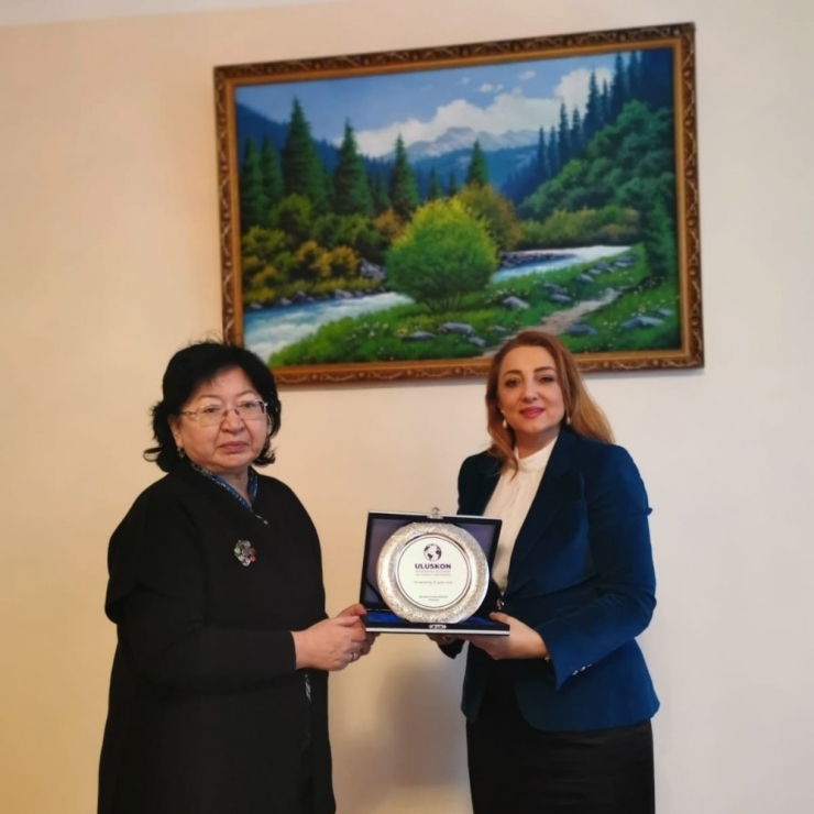 Kırgızistan Başkanı Muhammedkalıy Abılgaziyev’den Türk İş Dünyasına Yatırım Çağrısı