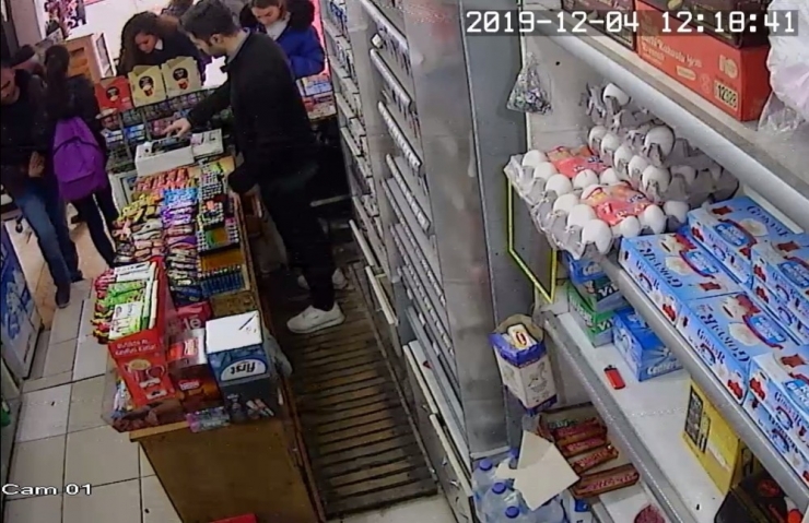 Ağabeyi Perdeledi Kardeşi Çaldı