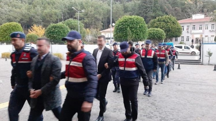 Antalya’da Eş Zamanlı Suç Örgütü Operasyonu: 6 Tutuklama