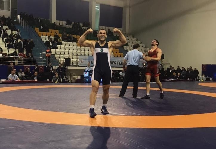 Bursalı Güreşçilerden 2 Madalya