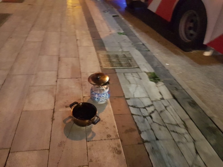 Ocakta Bırakılan Yemek Apartmanda Paniğe Neden Oldu