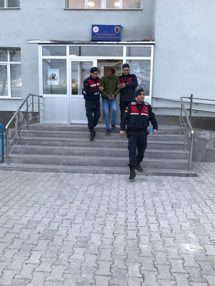 İl Jandarma Komutanlığı’ndan Terör Operasyonu: 1 Gözaltı